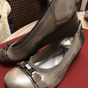 Brand new Anne Klein low wedges